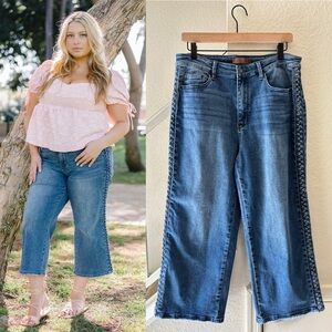 Judy Blue Laura High Rise Braid SS Detail Wide Leg Women’s Crop Jeans Size 15/32